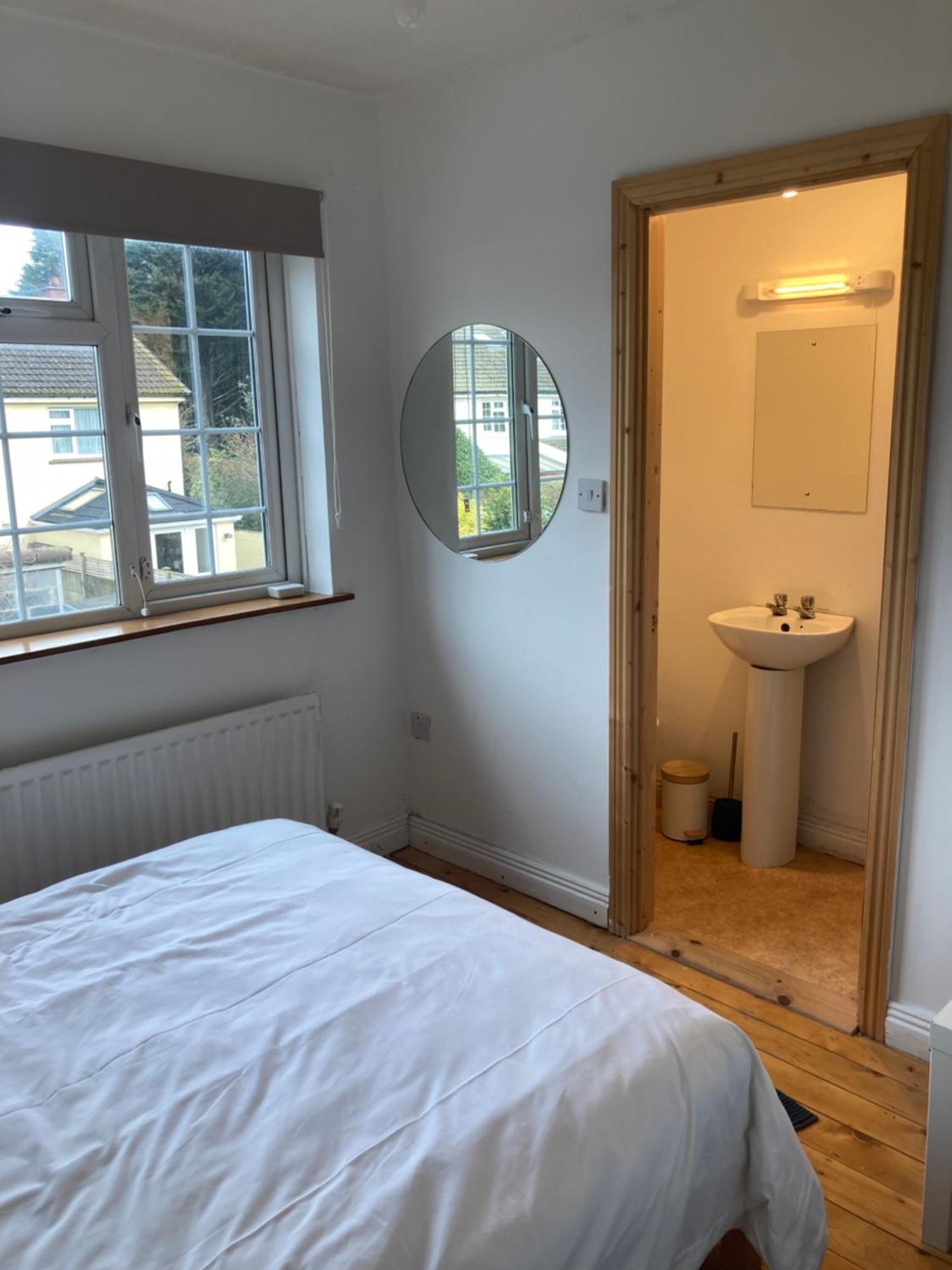 Villa Entire Terraced Two Story Redbrick House With Parking In Secluded Cul De Sac à Dublin Extérieur photo